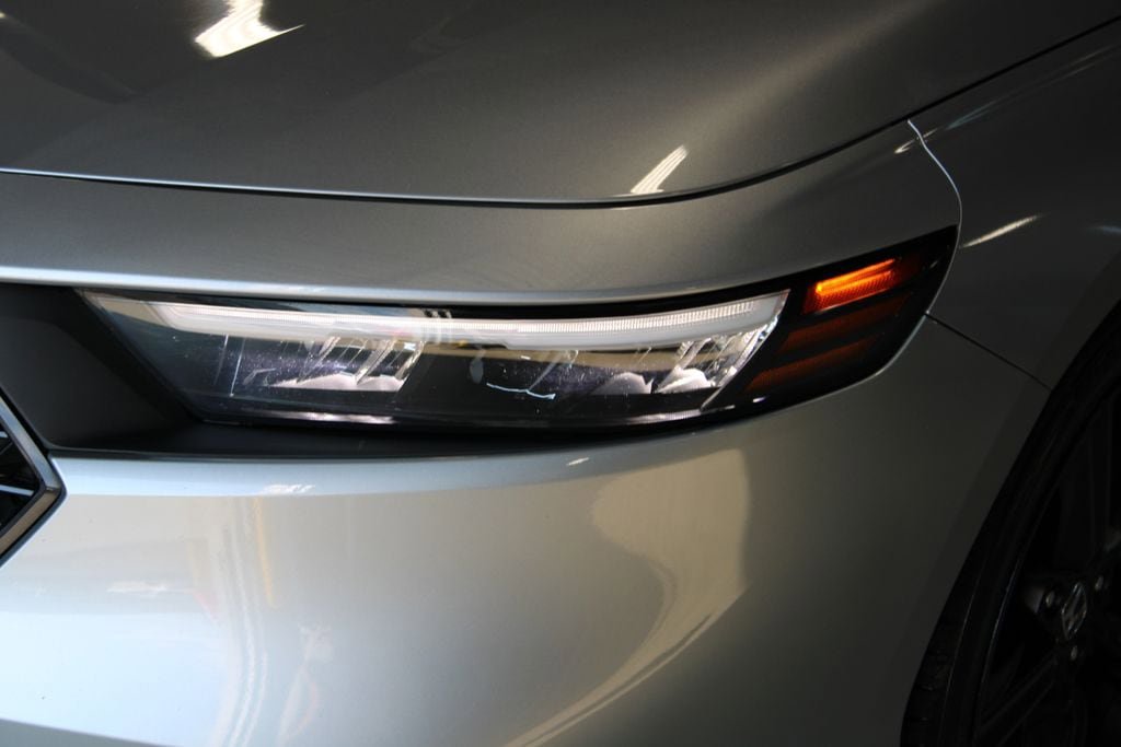 Used 2023 Honda Accord Sport image 2