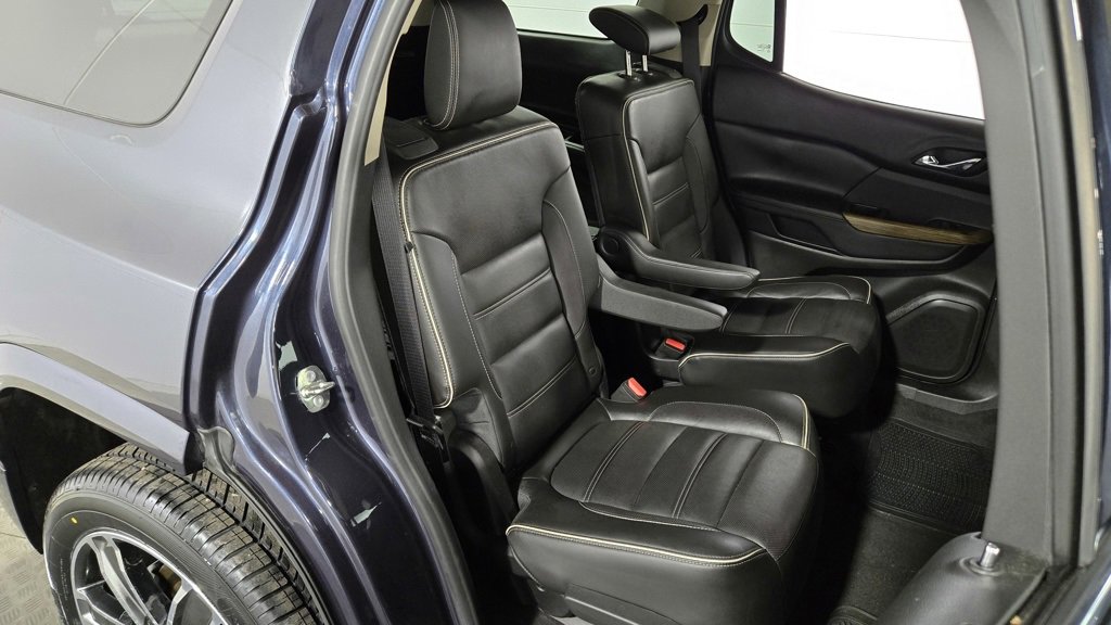 Used 2018 GMC Acadia Denali w/ LPO, Cargo Package image 29