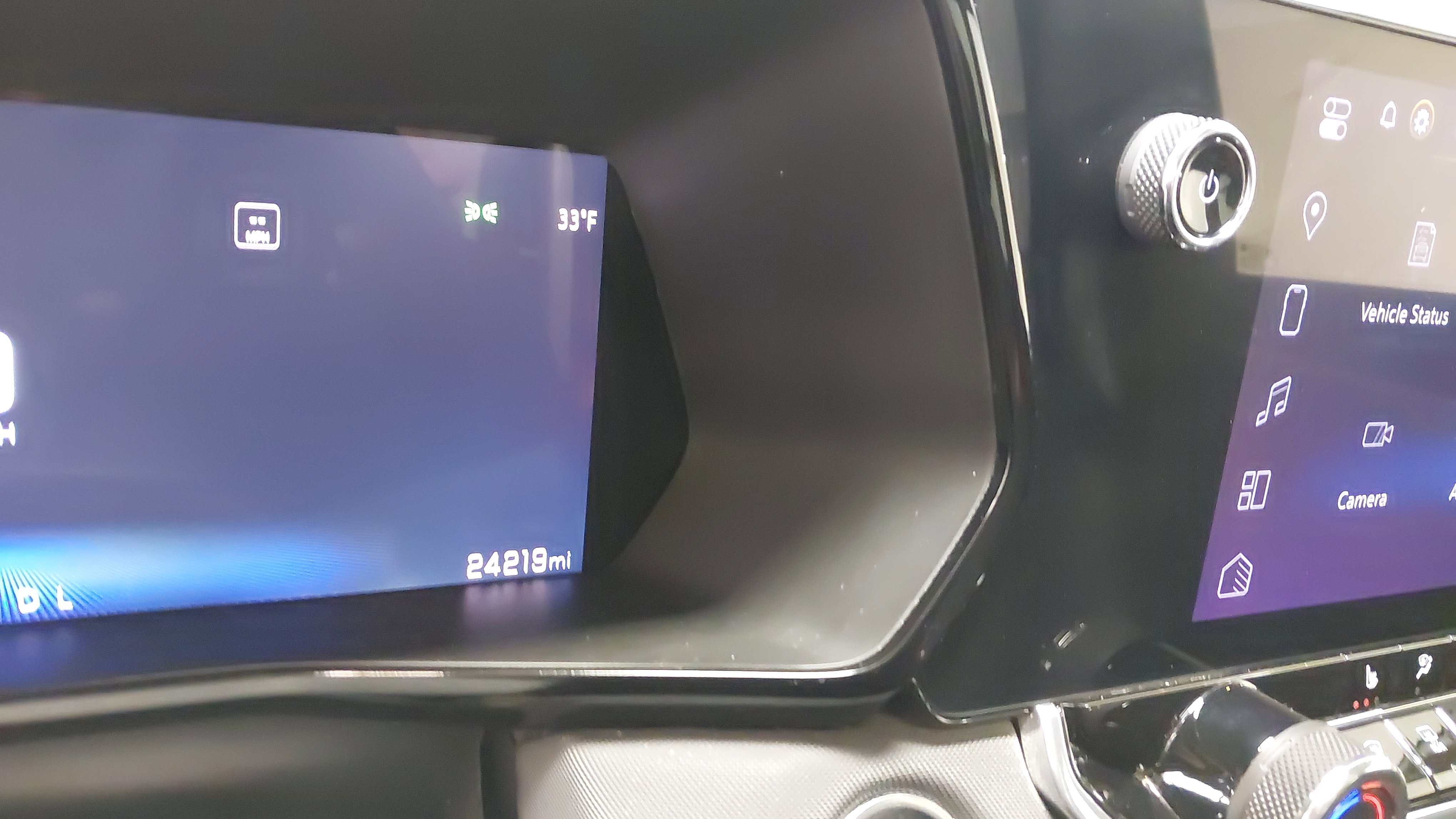 Used 2024 Chevrolet Colorado Z71 w/ Z71 Convenience Package 2 image 19