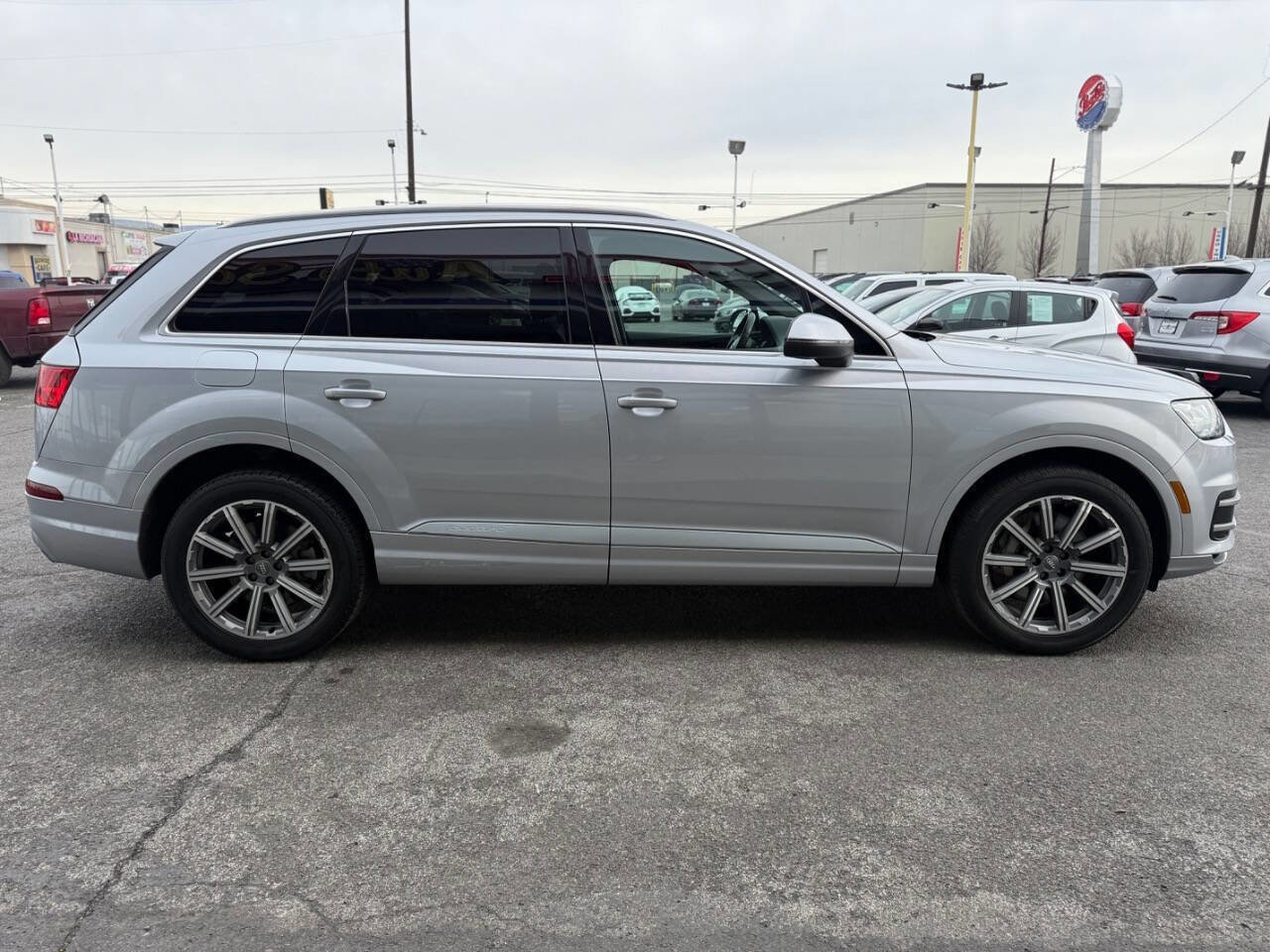 Used 2018 Audi Q7 3.0T Premium Plus w/ Premium Plus Package image 4