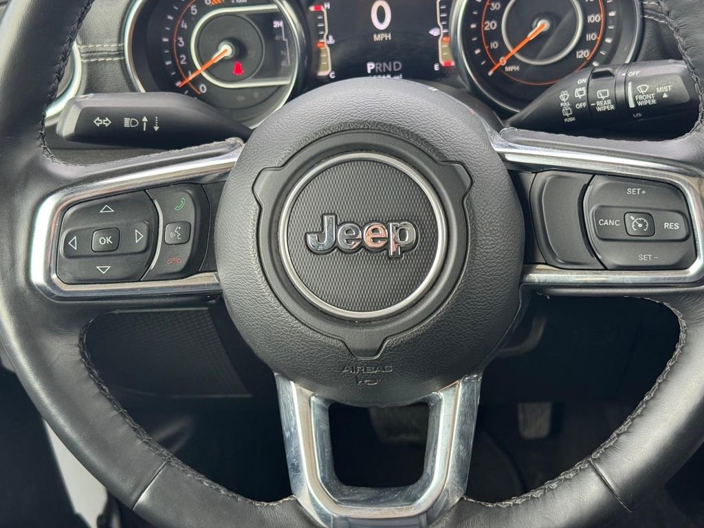 Used 2019 Jeep Wrangler Unlimited Sahara w/ Dual Top Group AWD/4WD image 12