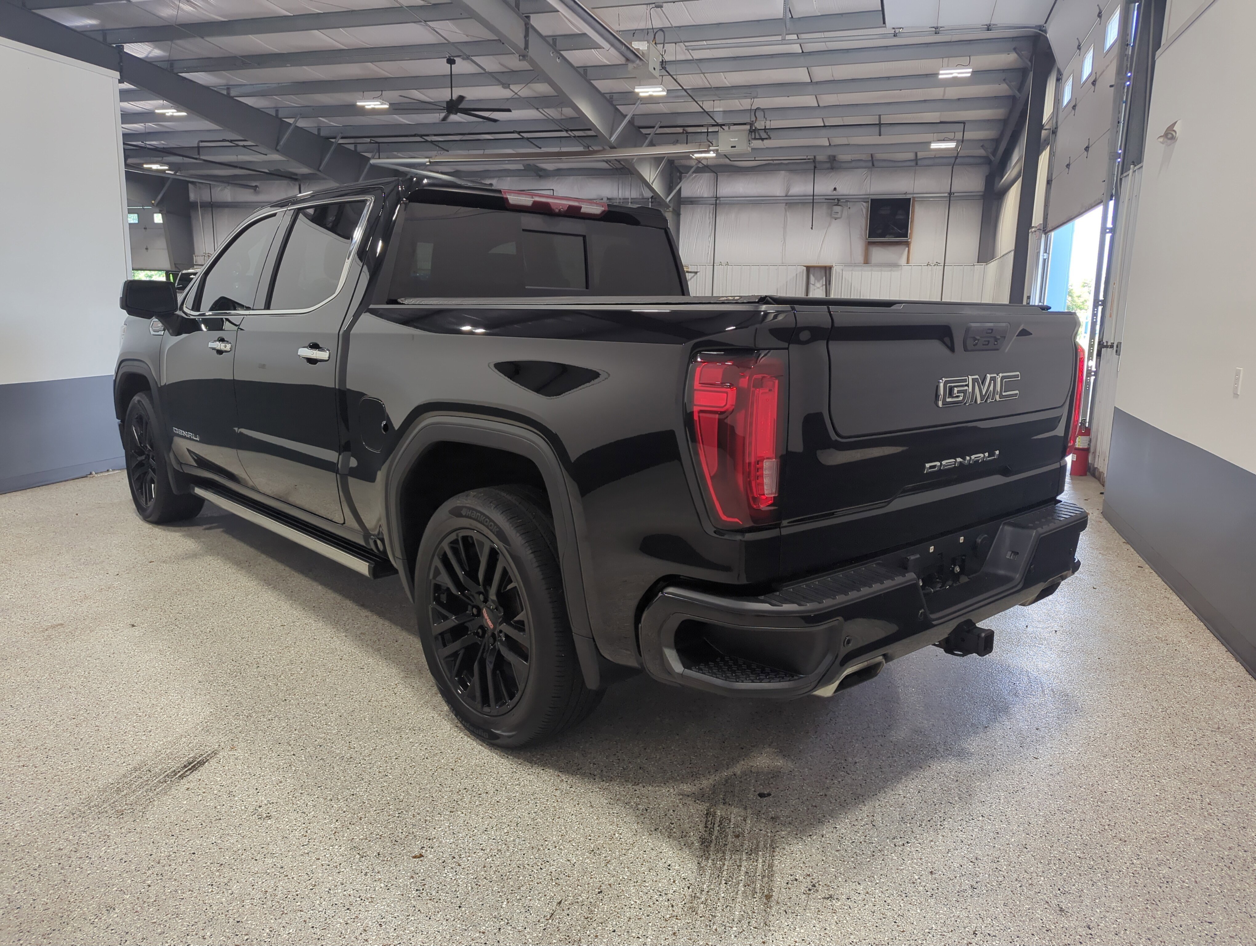 Used 2021 GMC Sierra 1500 Denali w/ Denali Ultimate Package image 5