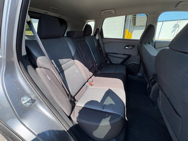 Used 2023 Nissan Rogue SV AWD/4WD image 28