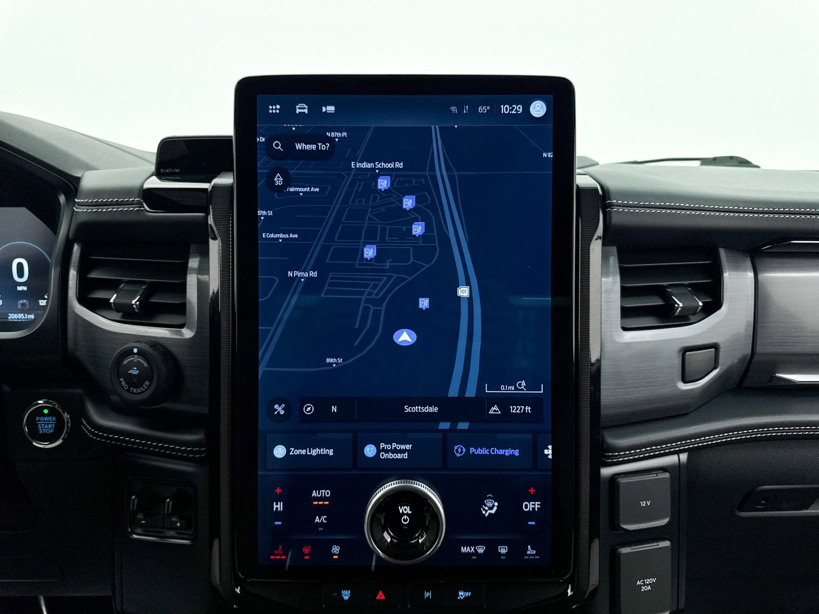 Used 2023 Ford F150 Lightning Platinum image 5