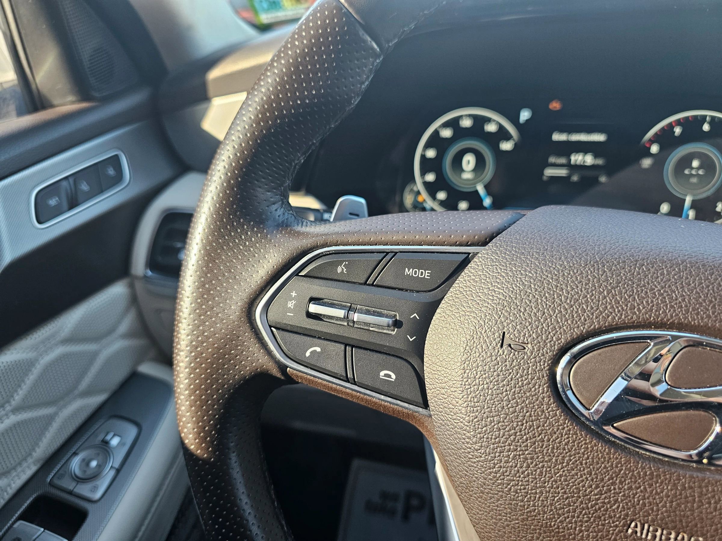 Used 2020 Hyundai Palisade Limited image 19