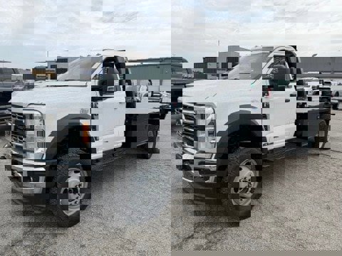 New 2025 Ford F550 4x4 Regular Cab Super Duty image 13
