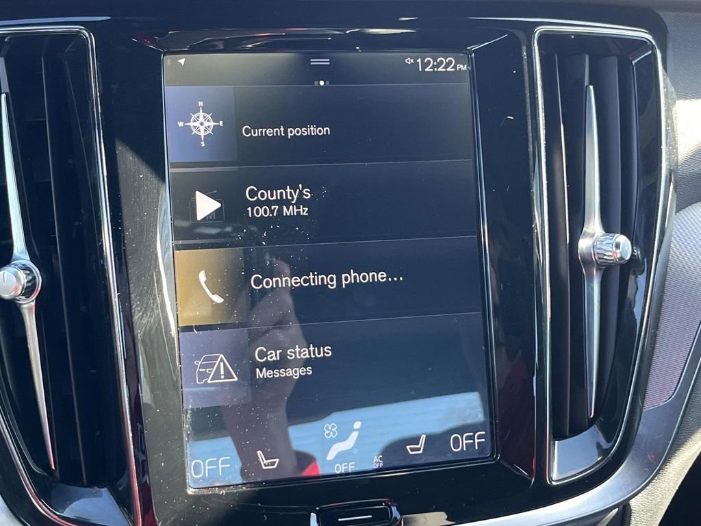 Used 2019 Volvo S60 T8 R-Design image 23