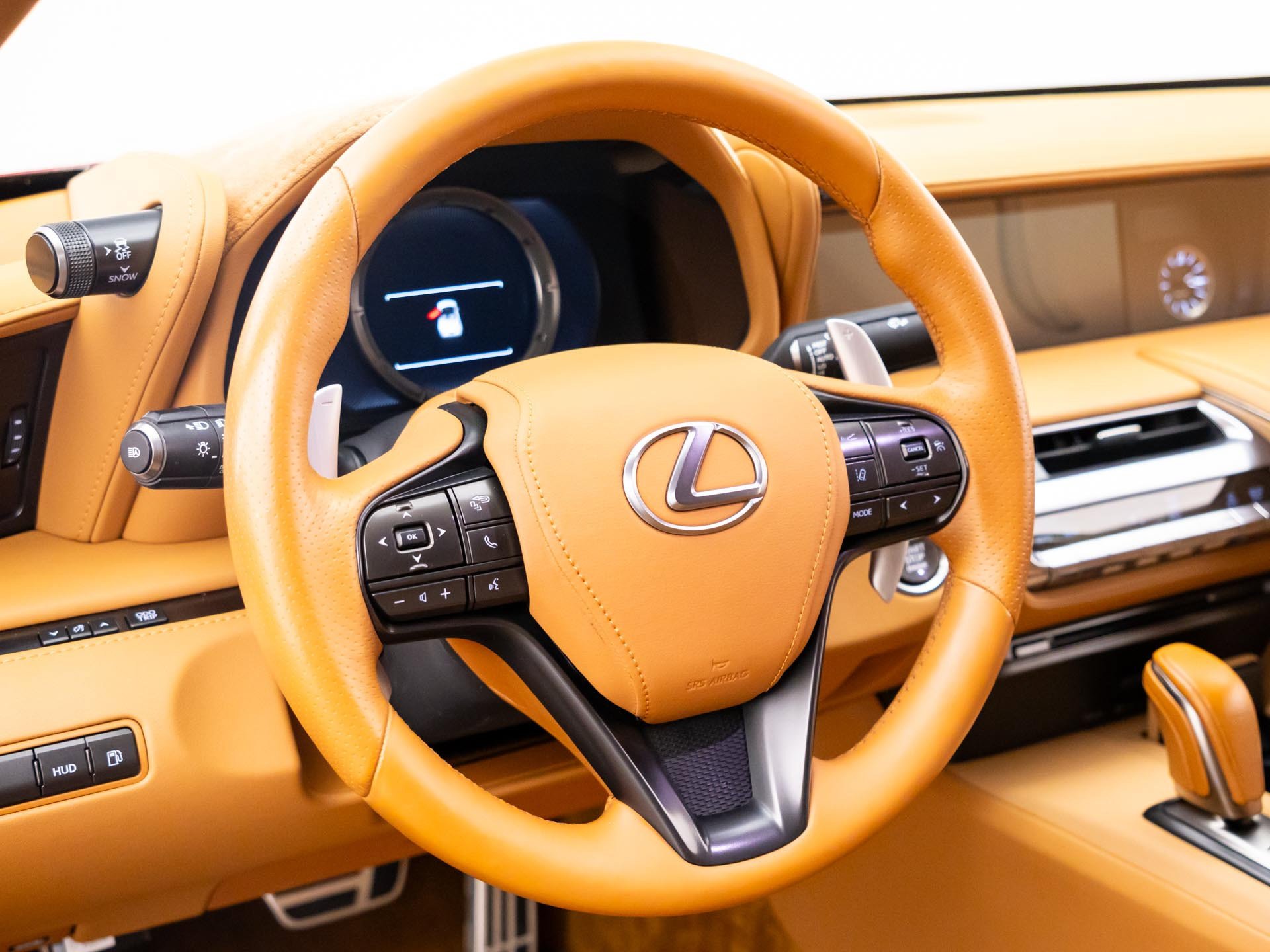Used 2021 Lexus LC 500 Convertible w/ Touring Package RWD image 10