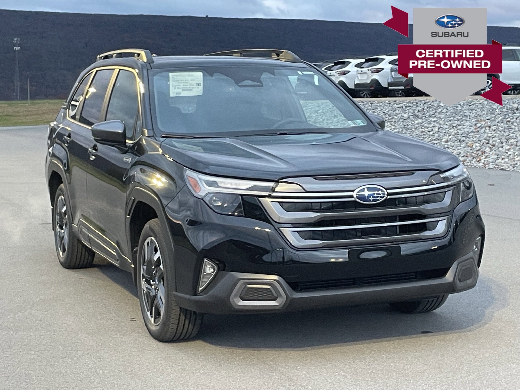 Certified 2025 Subaru Forester Touring AWD/4WD image 1