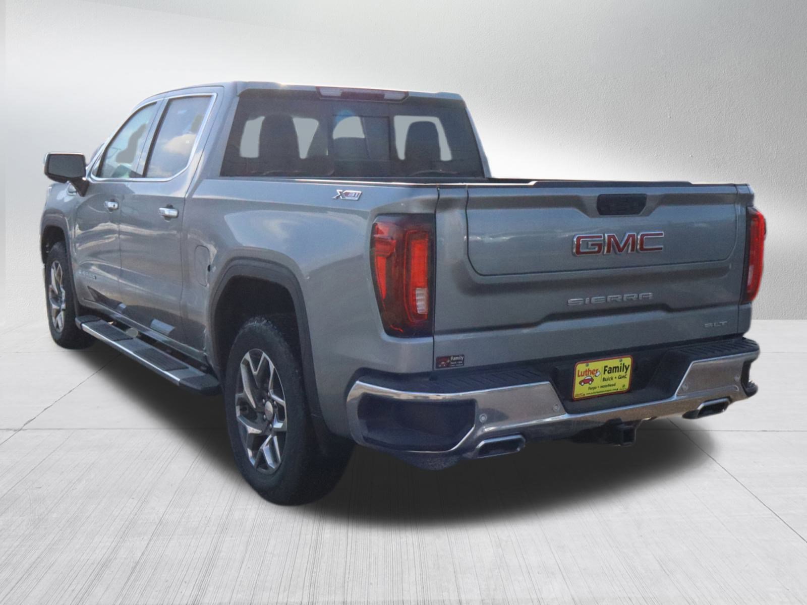 New 2026 GMC Sierra 1500 SLT w/ SLT Premium Plus Package image 5