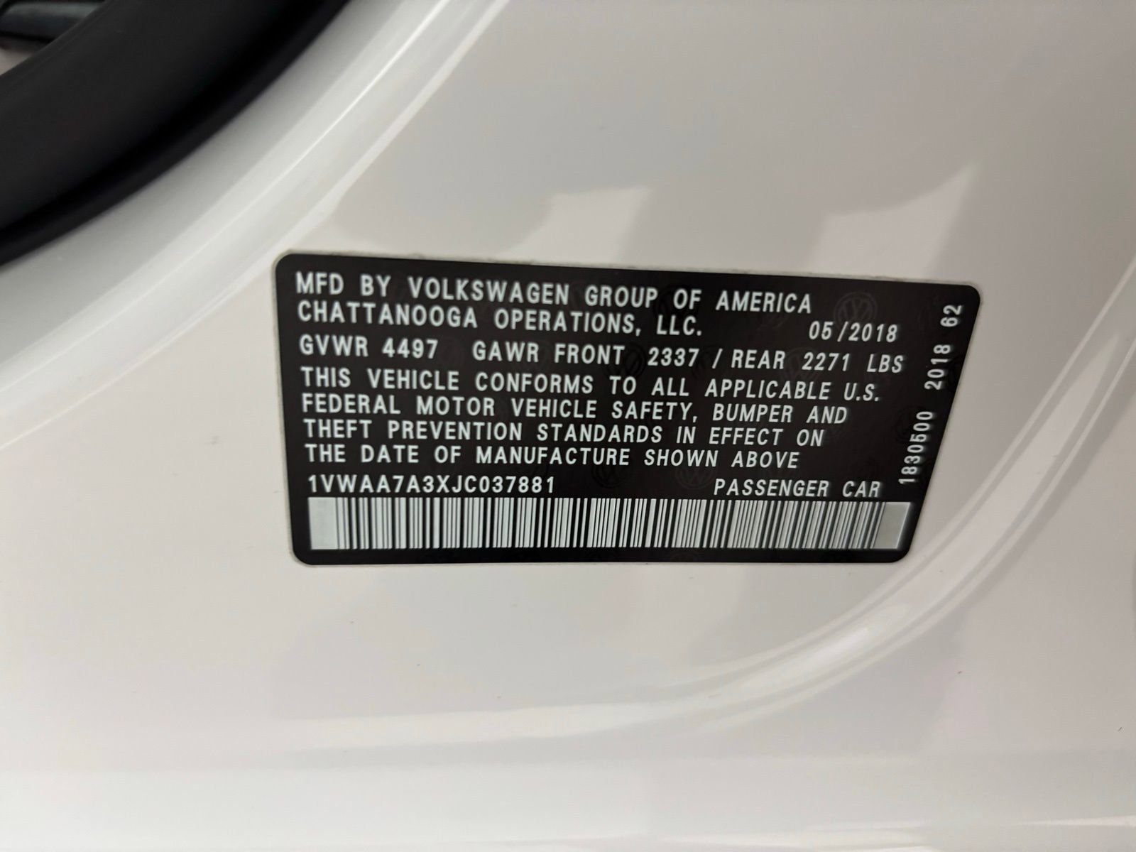 Used 2018 Volkswagen Passat 2.0T R-Line w/ R-Line Lighting Package image 26