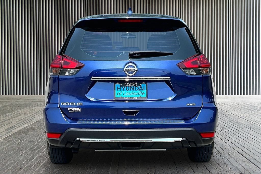 Used 2018 Nissan Rogue S AWD/4WD image 5