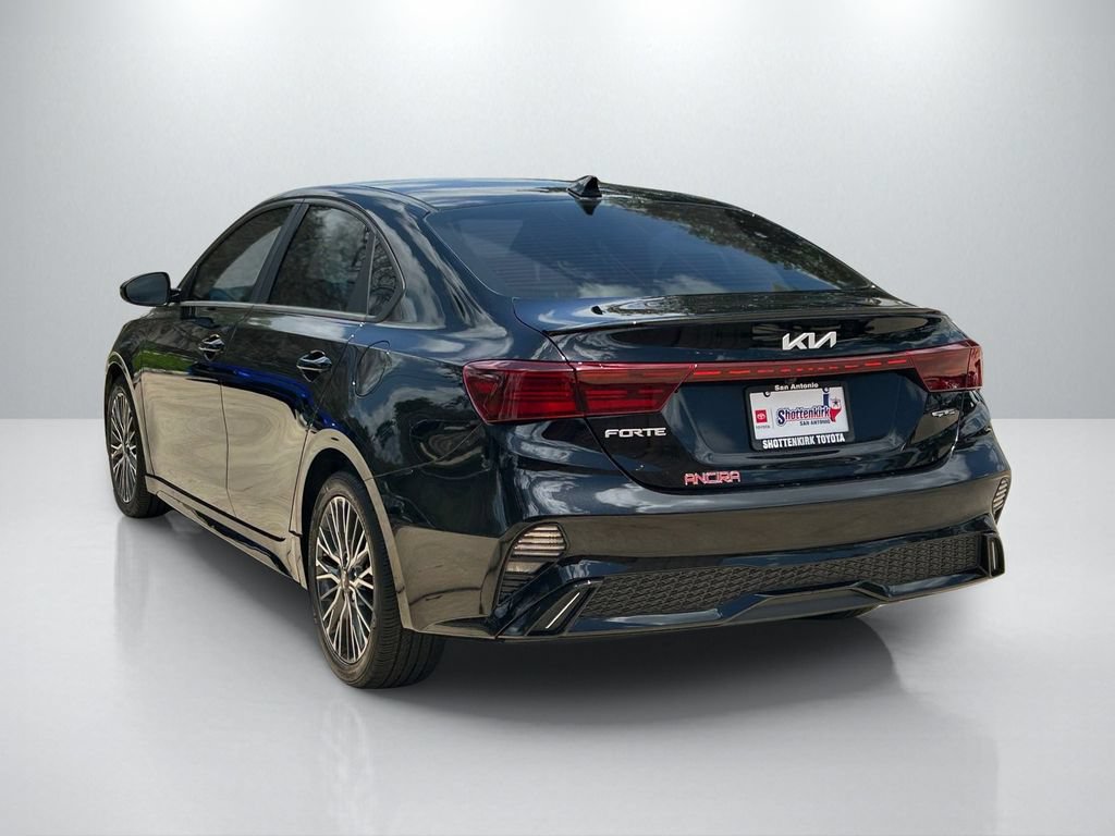 Used 2022 Kia Forte GT-Line w/ GT-Line Technology Package FWD image 7