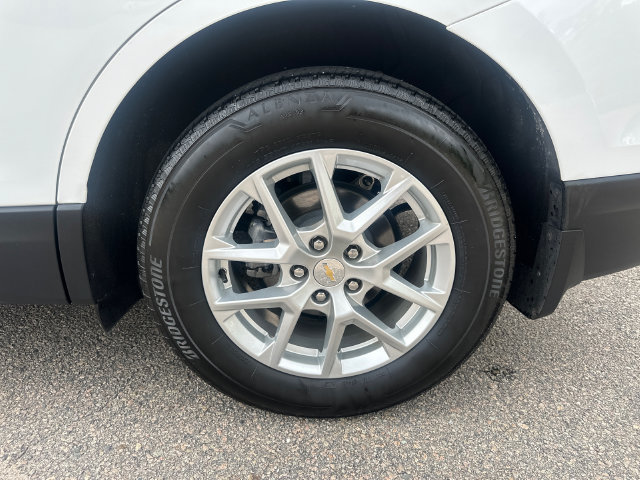 Used 2023 Chevrolet Equinox LT w/ LPO, Floor Liner Package AWD/4WD image 15