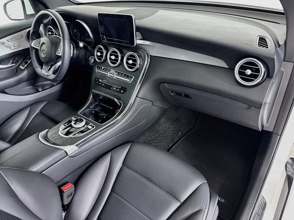 Used 2019 Mercedes-Benz GLC 300 image 17