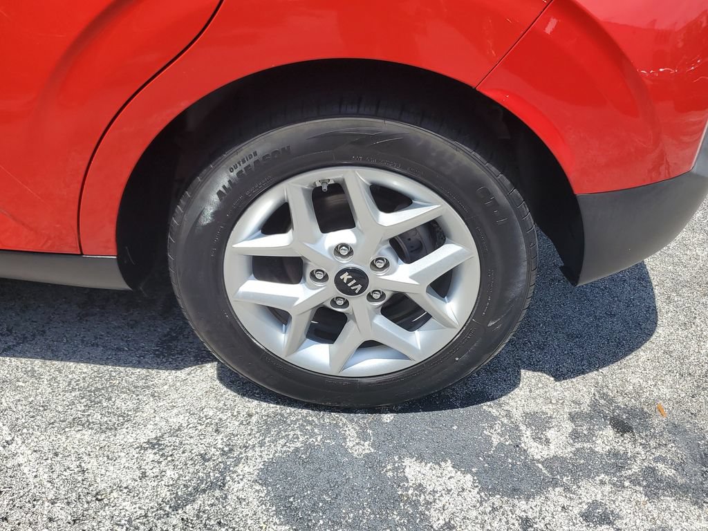 Used 2020 Kia Soul S FWD image 6