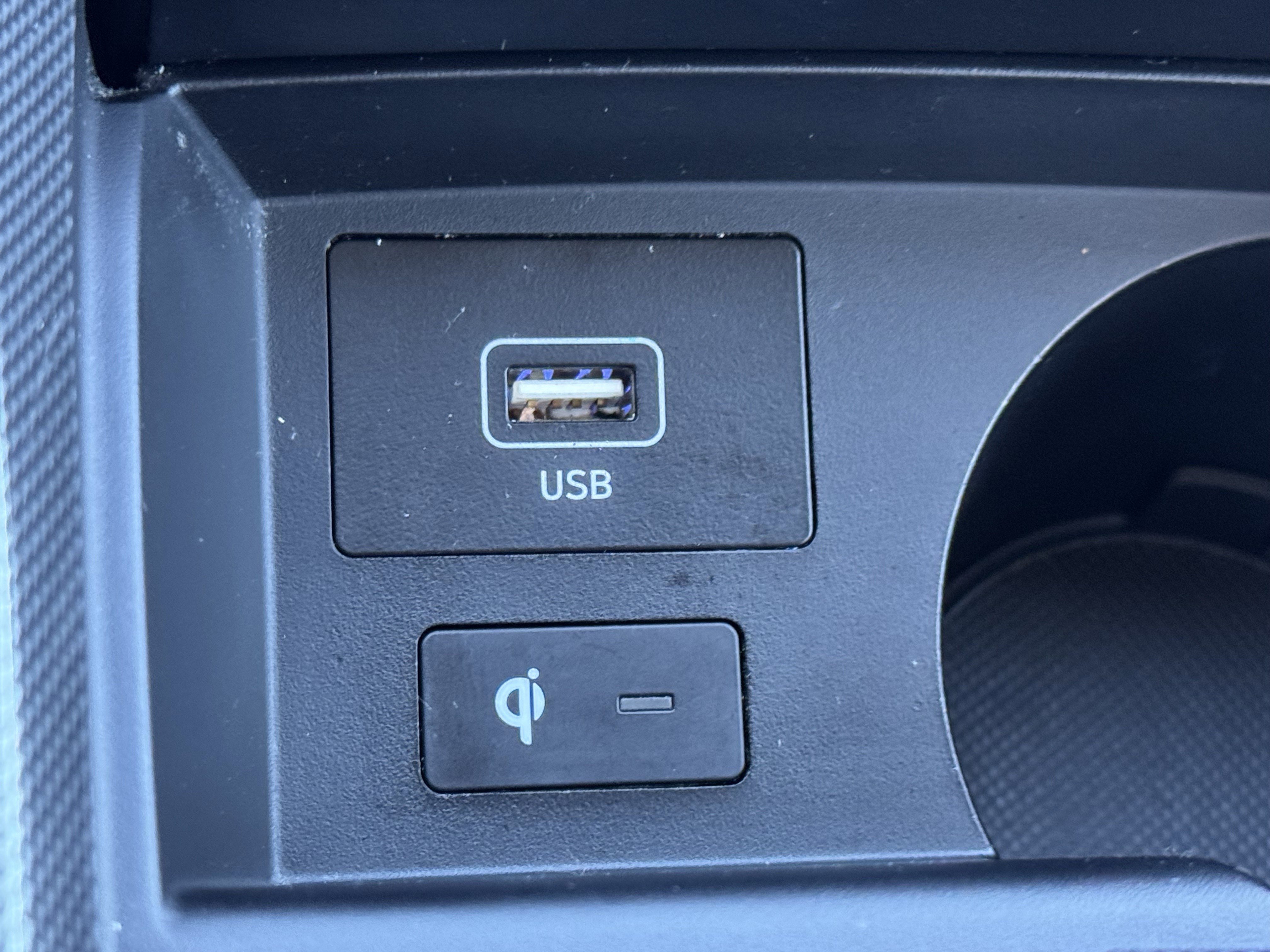 Used 2022 Hyundai Santa Fe SEL w/ Convenience + Premium Package image 24