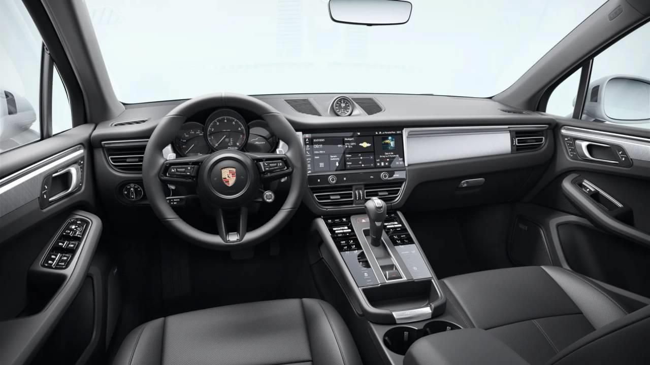 Used 2026 Porsche Macan AWD/4WD image 10