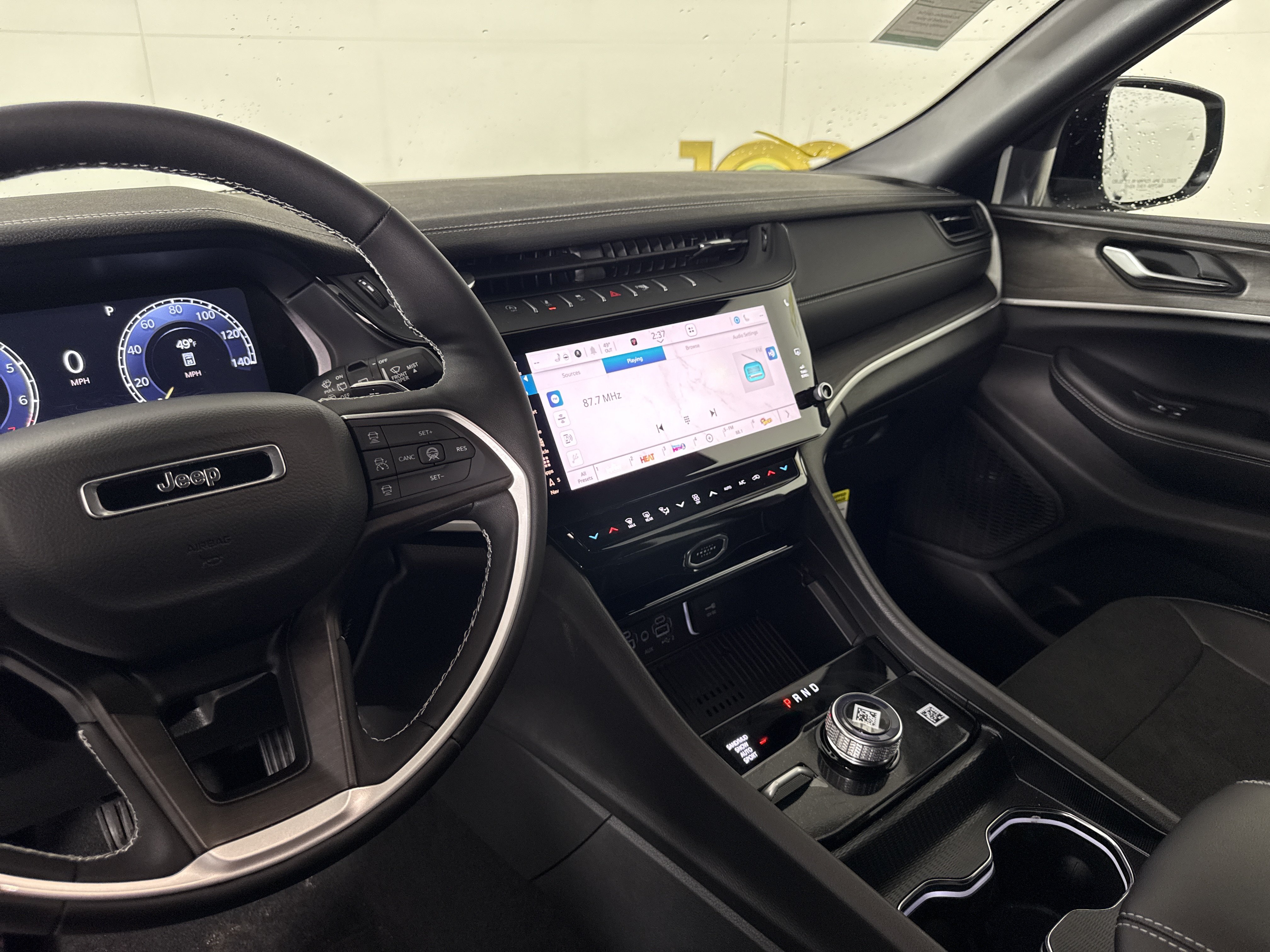 New 2026 Jeep Grand Cherokee Altitude AWD/4WD image 27