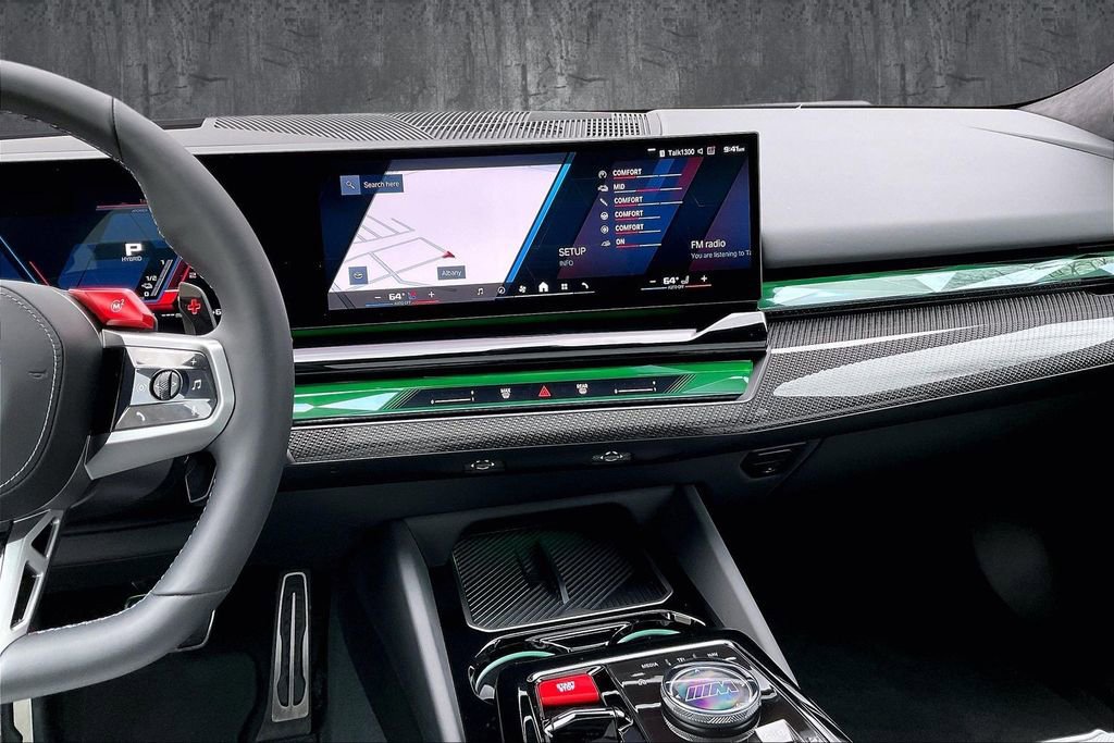 Used 2026 BMW M5 Touring image 9