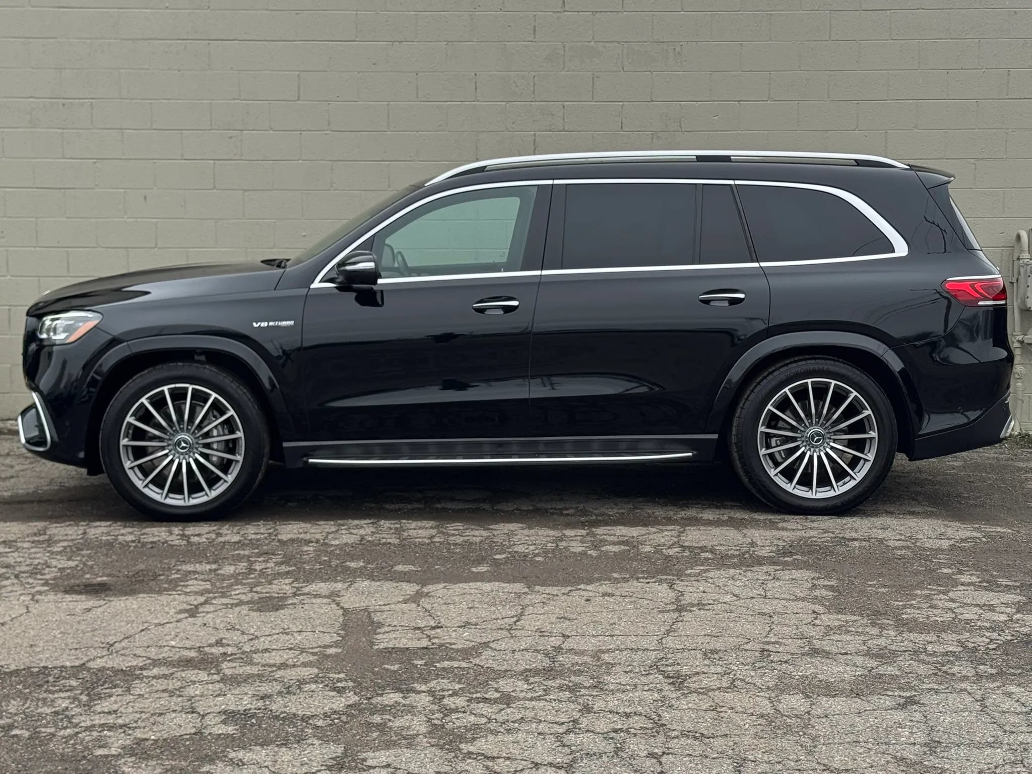 Used 2023 Mercedes-Benz GLS 63 AMG 4MATIC w/ Warmth & Comfort Package image 3