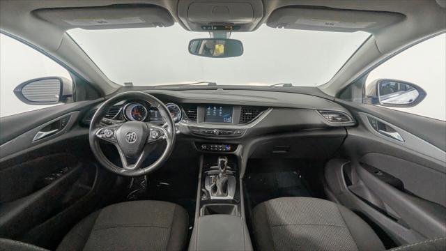 Used 2018 Buick Regal Preferred image 26