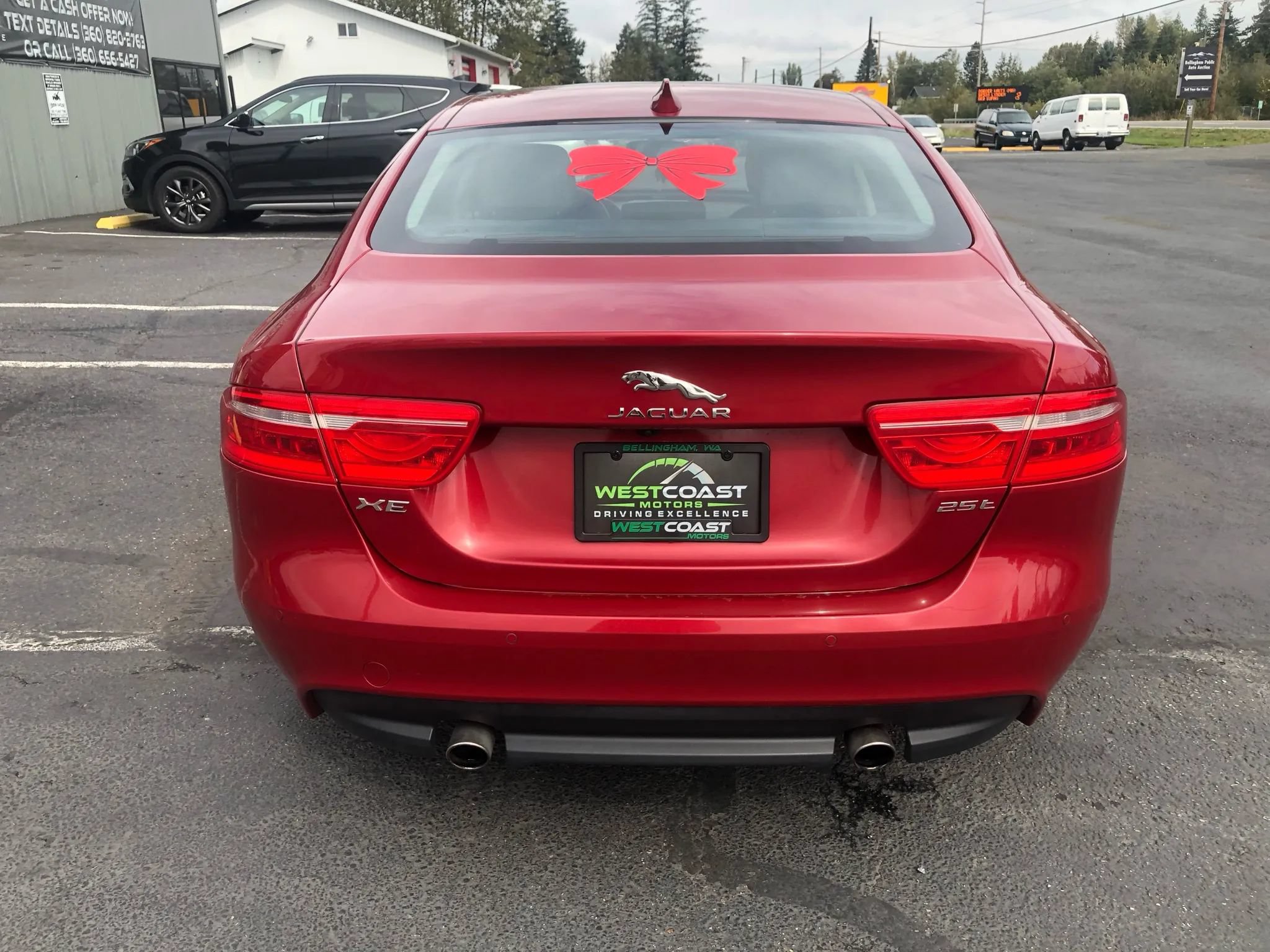 Used 2018 Jaguar XE Premium RWD image 6