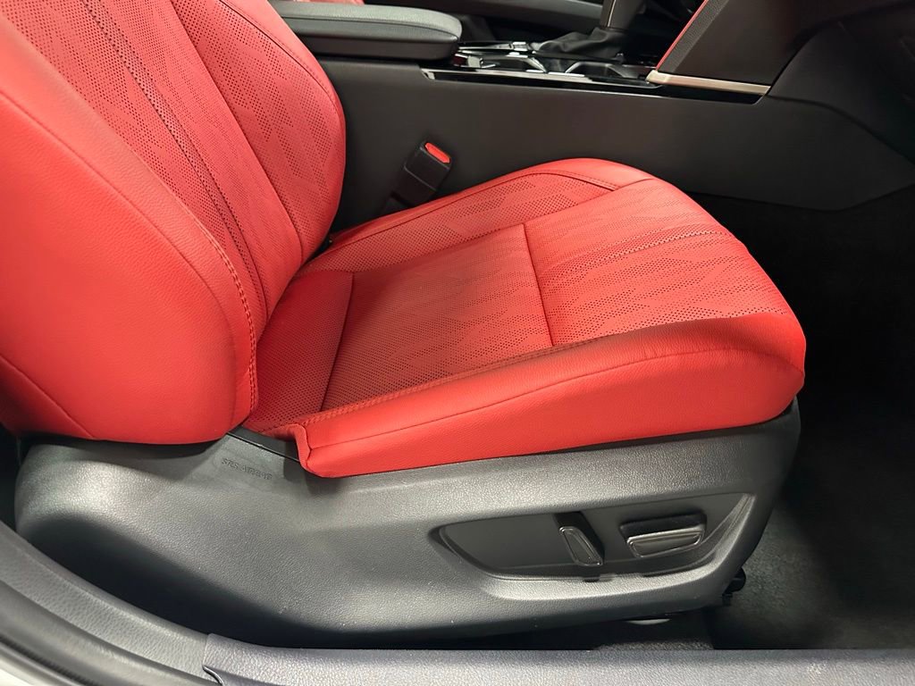 Used 2025 Toyota Camry XSE FWD image 61