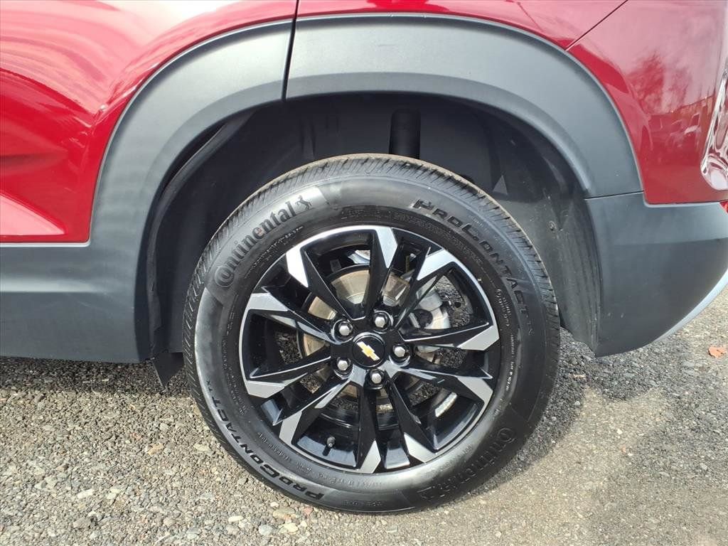 Certified 2023 Chevrolet TrailBlazer LT w/ Convenience Package image 9