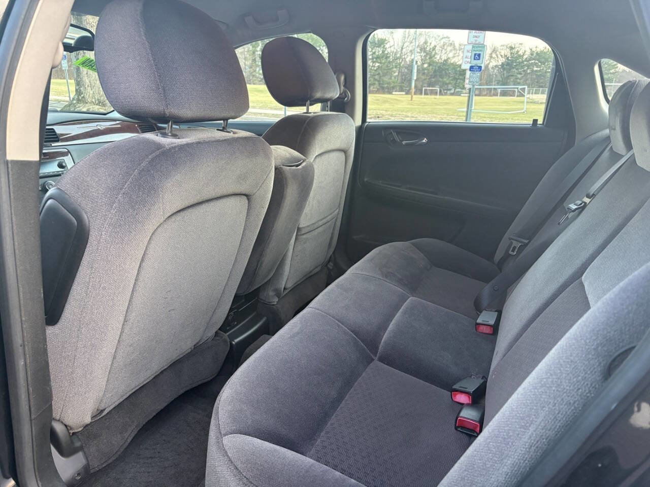 Used 2010 Chevrolet Impala LS FWD image 20