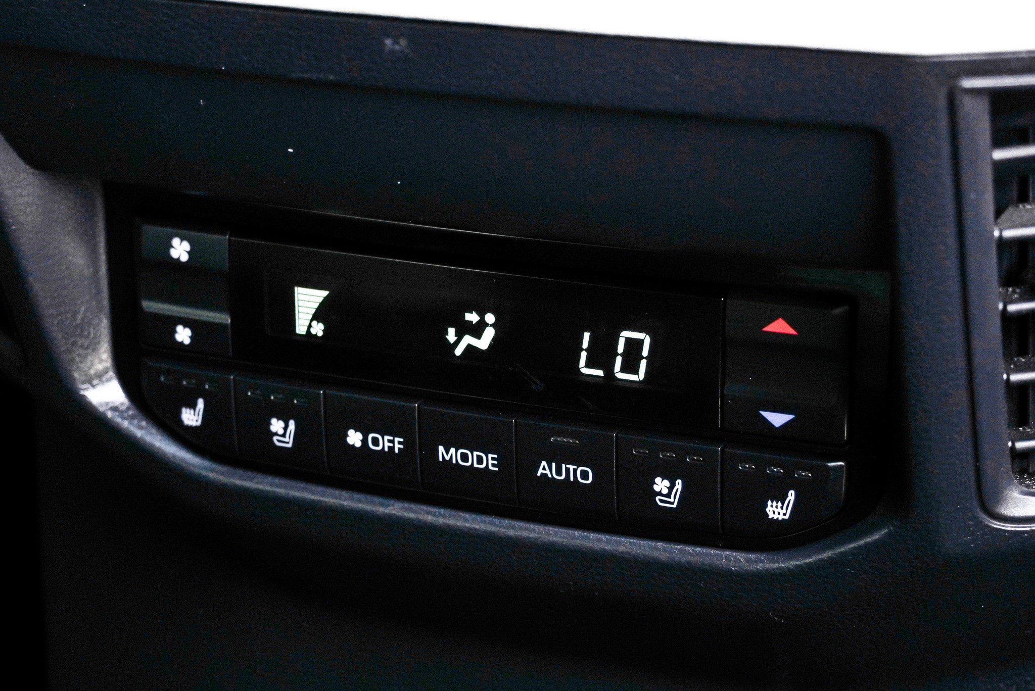 Certified 2023 Toyota Sequoia Capstone AWD/4WD image 35
