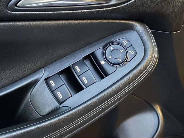 Certified 2024 Buick Encore GX Sport Touring image 9