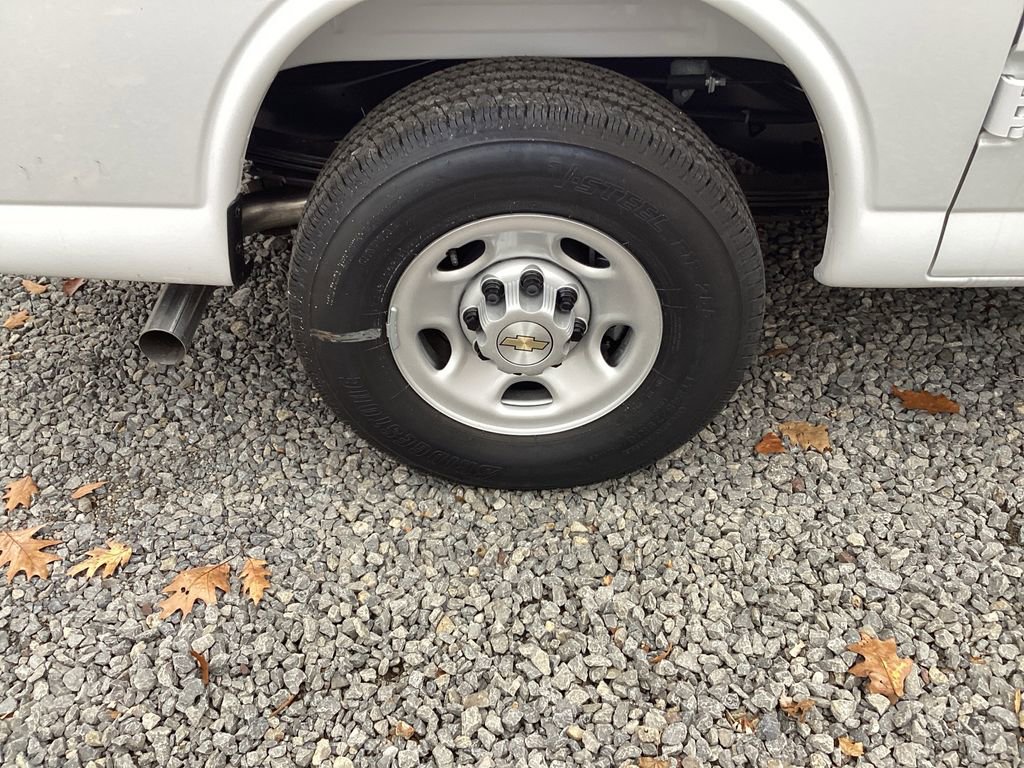 New 2025 Chevrolet Express 2500 image 23