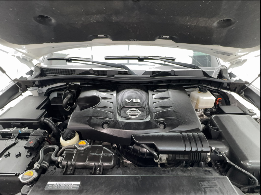 Used 2024 Nissan Armada SL w/ Captain's Chairs Package RWD image 20