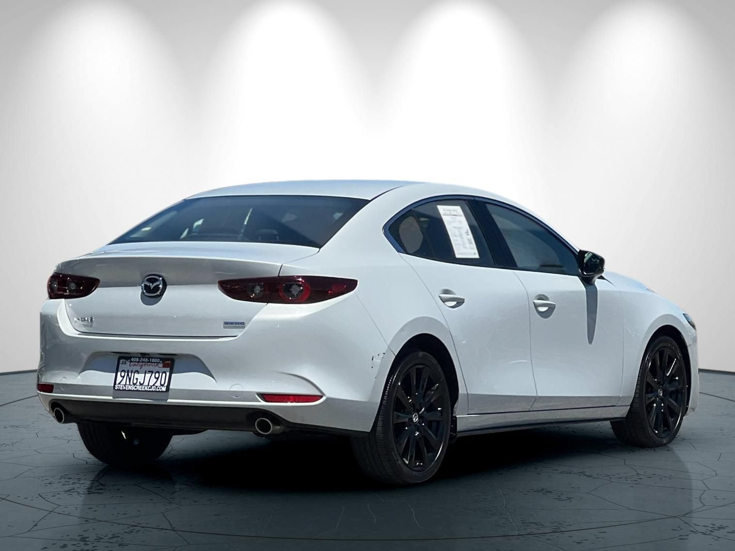 Used 2024 MAZDA MAZDA3 s FWD image 4