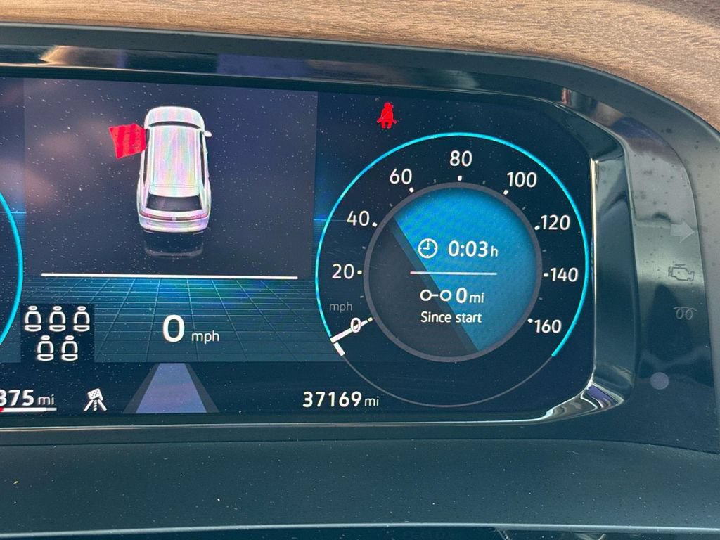 Used 2025 Volkswagen Atlas SE FWD image 23