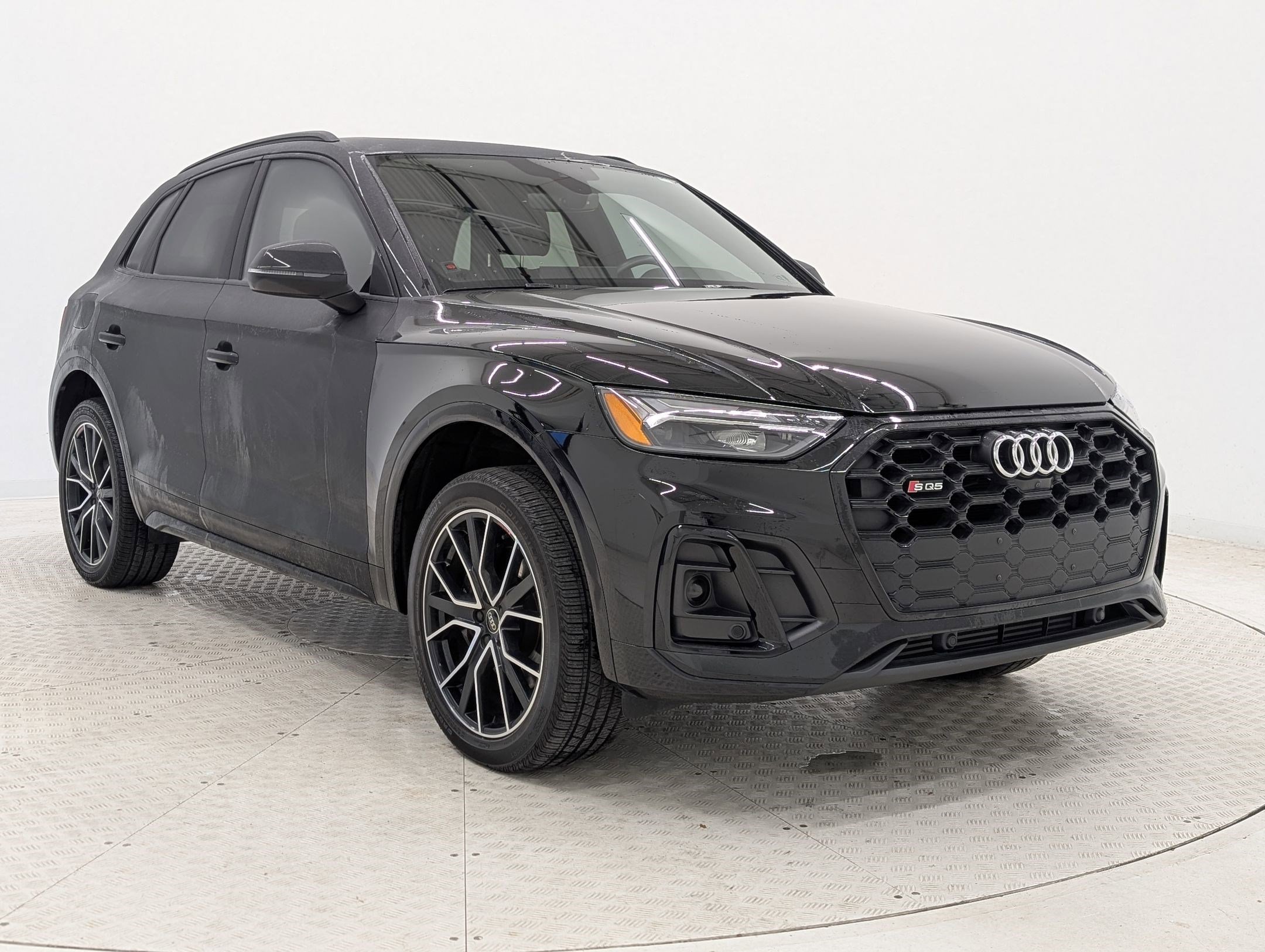 Used 2024 Audi SQ5 Premium Plus w/ Premium Plus Package image 7