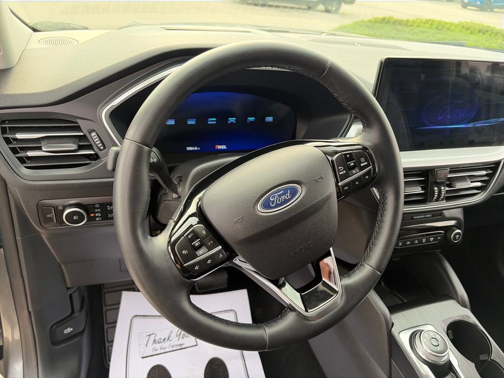 Used 2024 Ford Escape Platinum w/ Premium Technology Package AWD/4WD image 20