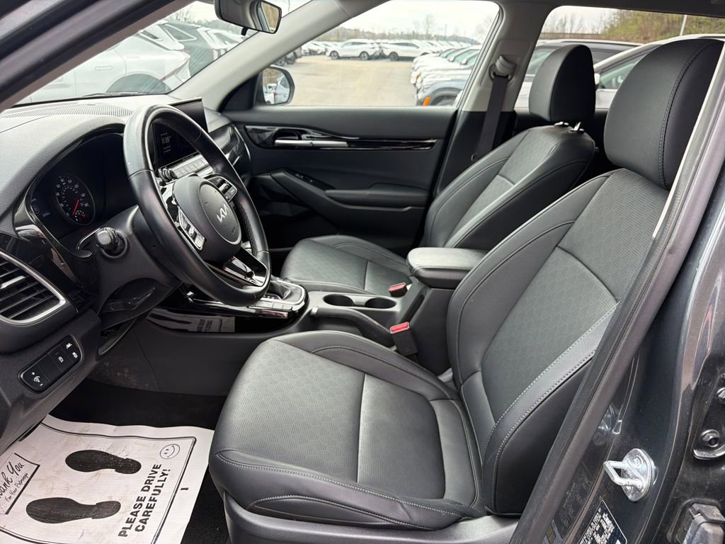Certified 2023 Kia Seltos EX image 20