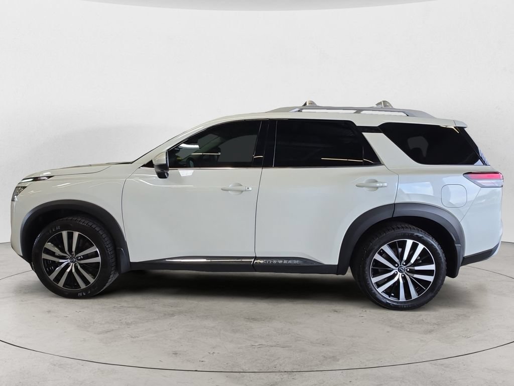 Used 2023 Nissan Pathfinder Platinum AWD/4WD image 8