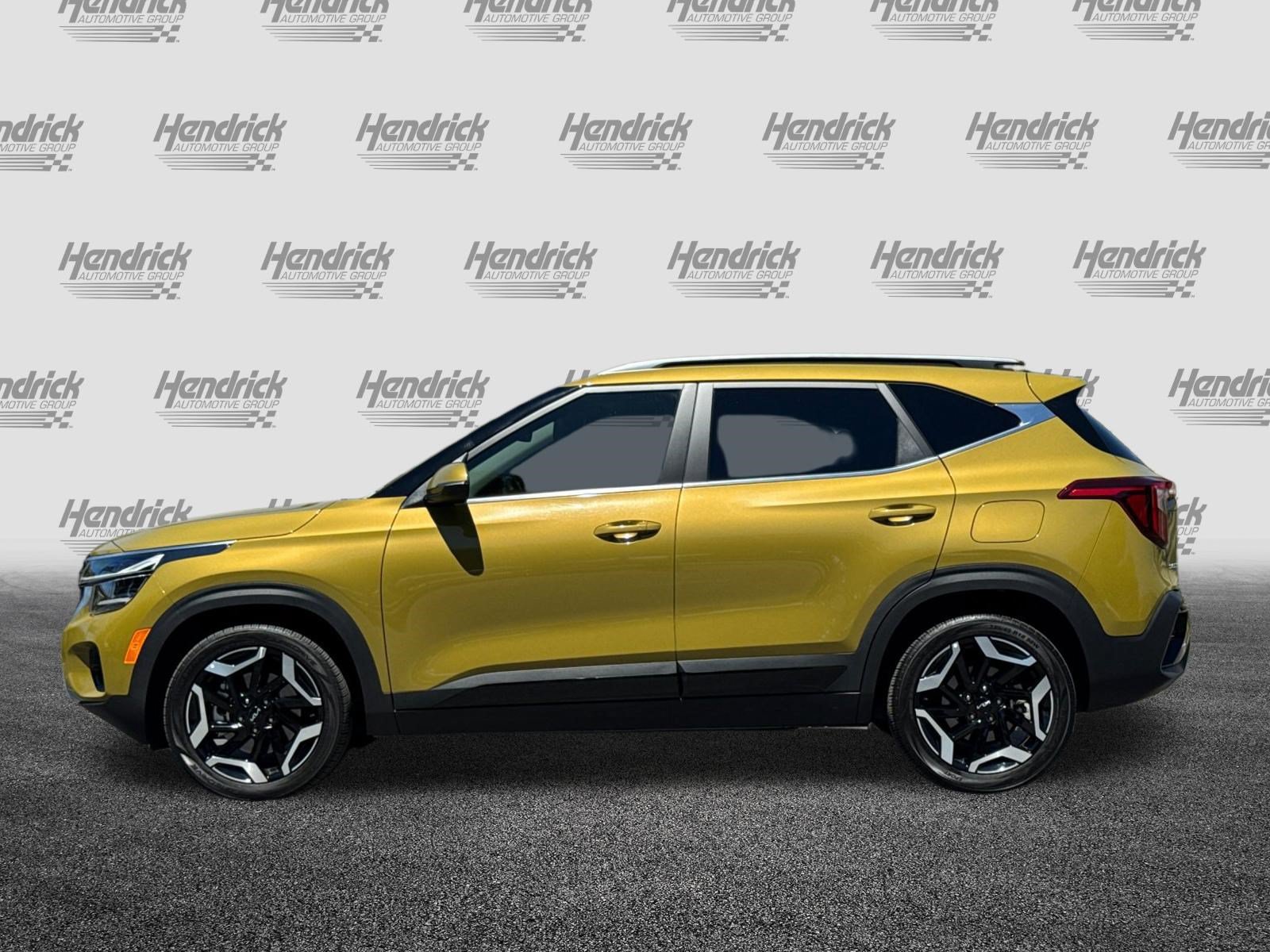Used 2024 Kia Seltos SX w/ SX Sunroof Package AWD/4WD image 8