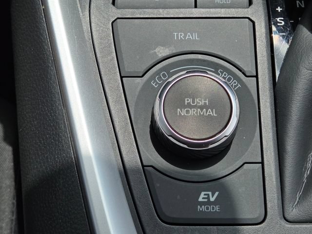 Used 2023 Toyota RAV4 XLE w/ Convenience Package AWD/4WD image 32