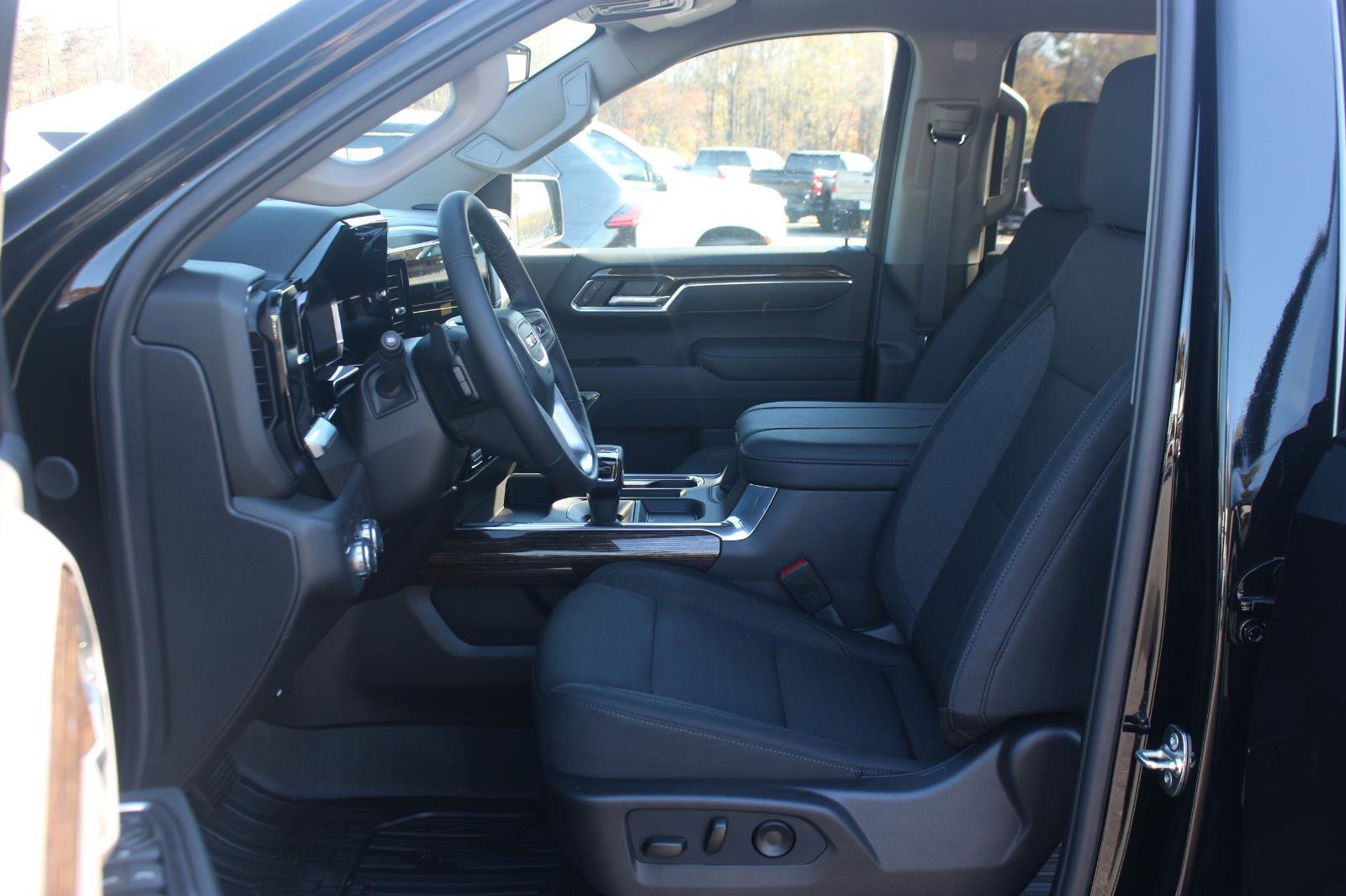 New 2026 GMC Sierra 1500 Elevation image 14
