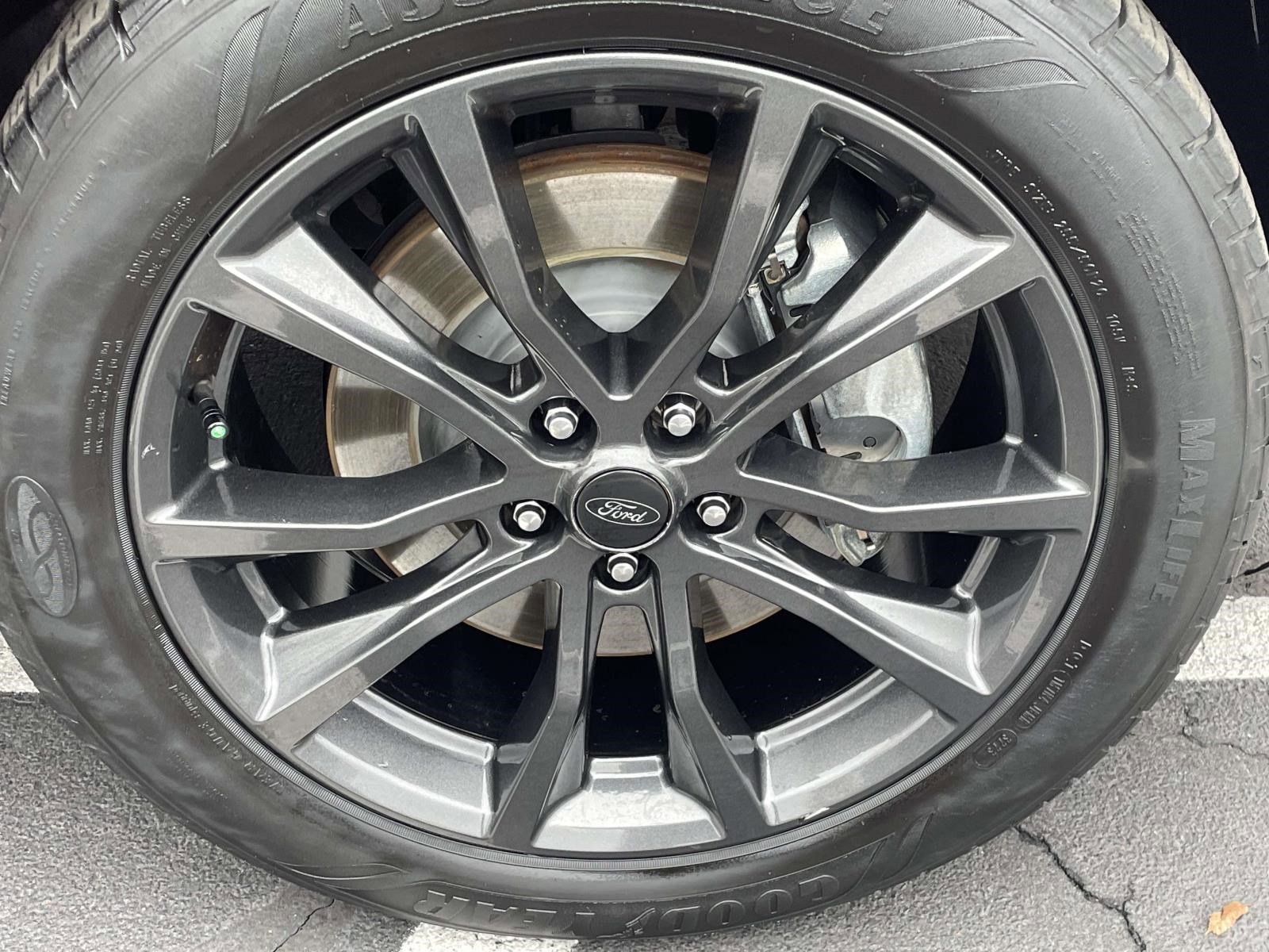 Used 2019 Ford Explorer XLT w/ Equipment Group 202A image 7