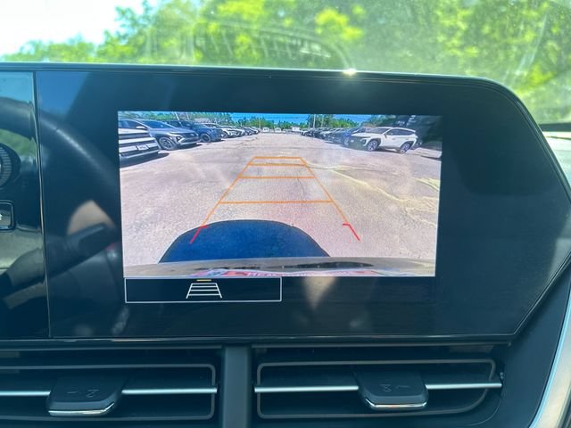 Used 2024 Chevrolet Trax RS w/ Sunroof Package FWD image 21