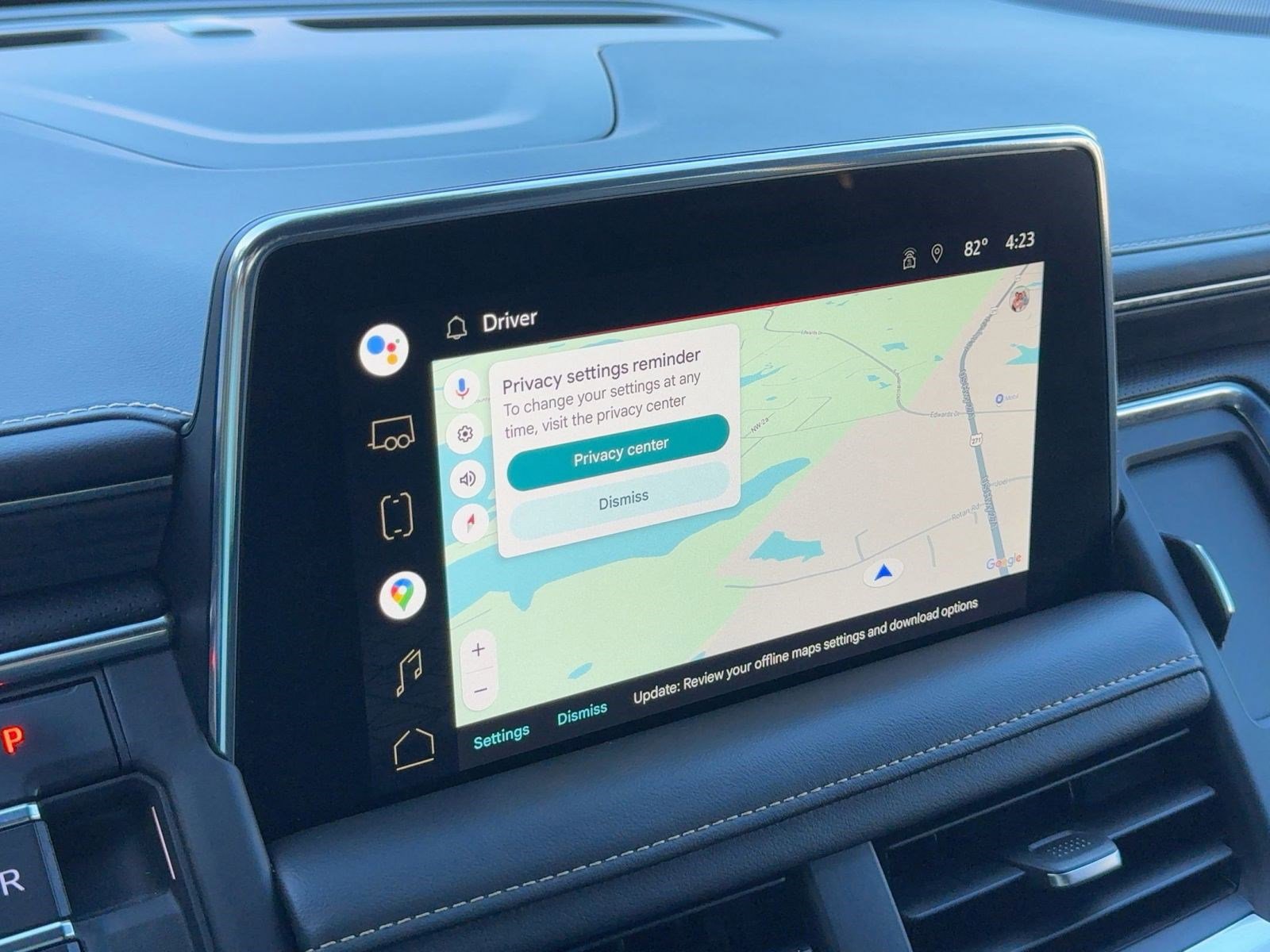 Used 2022 GMC Yukon SLT w/ SLT Premium Package image 22