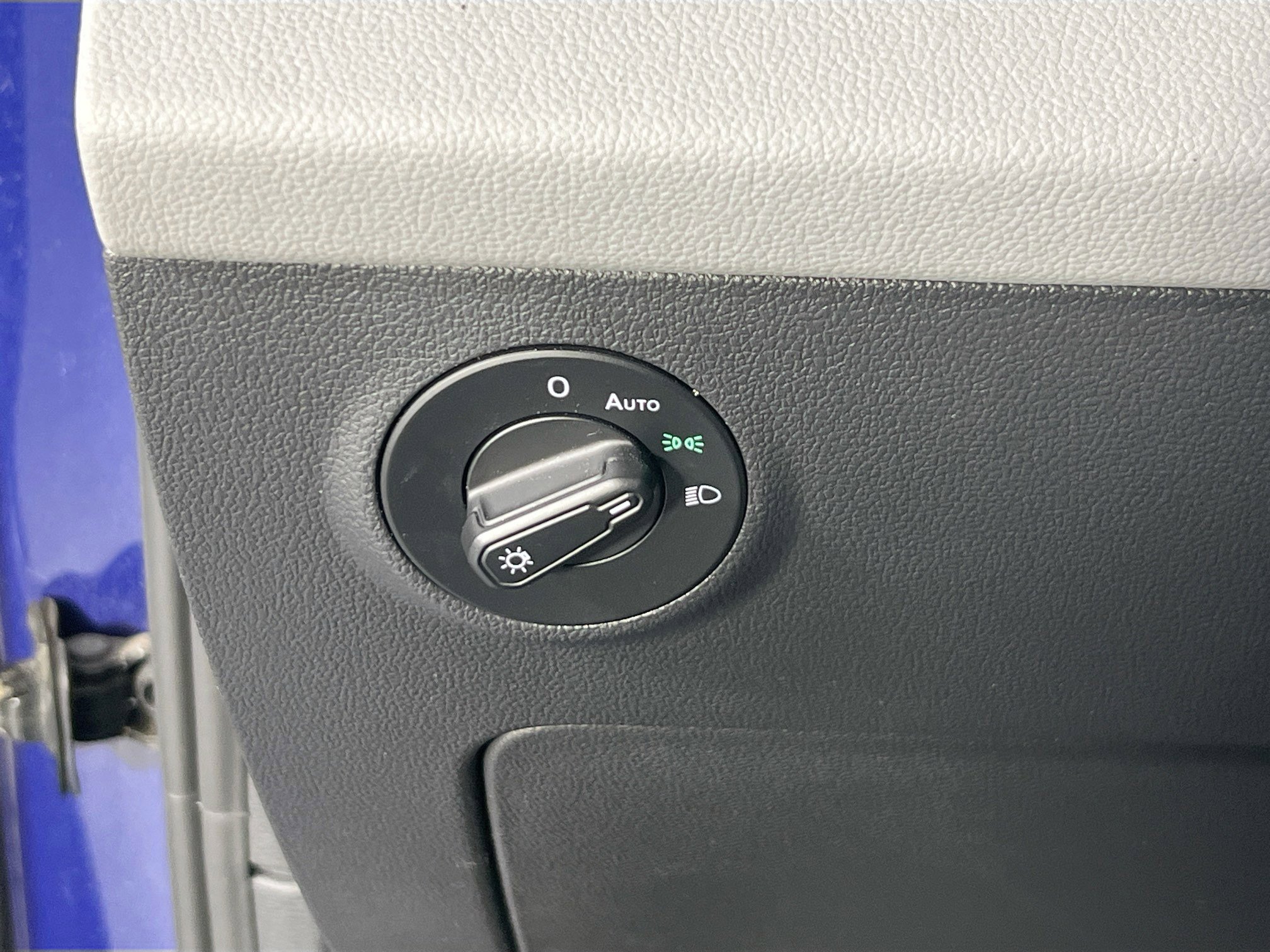 Used 2022 Volkswagen Taos SE image 10