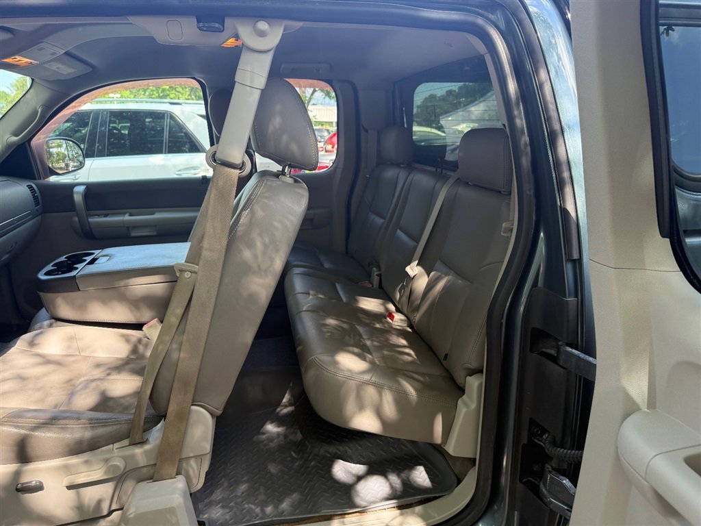 Used 2008 GMC Sierra 1500 SLE w/ Power Pack Plus RWD image 14