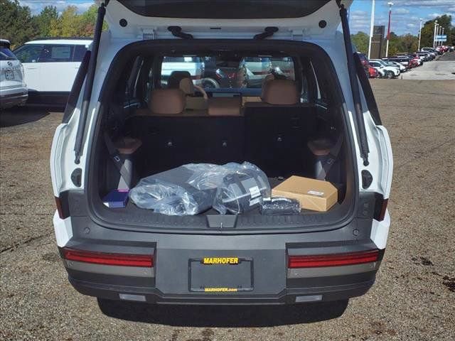 Used 2025 Hyundai Santa Fe Limited image 6