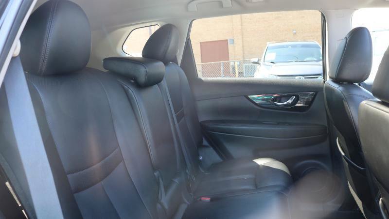 Used 2019 Nissan Rogue SL w/ Premium Package AWD/4WD image 16